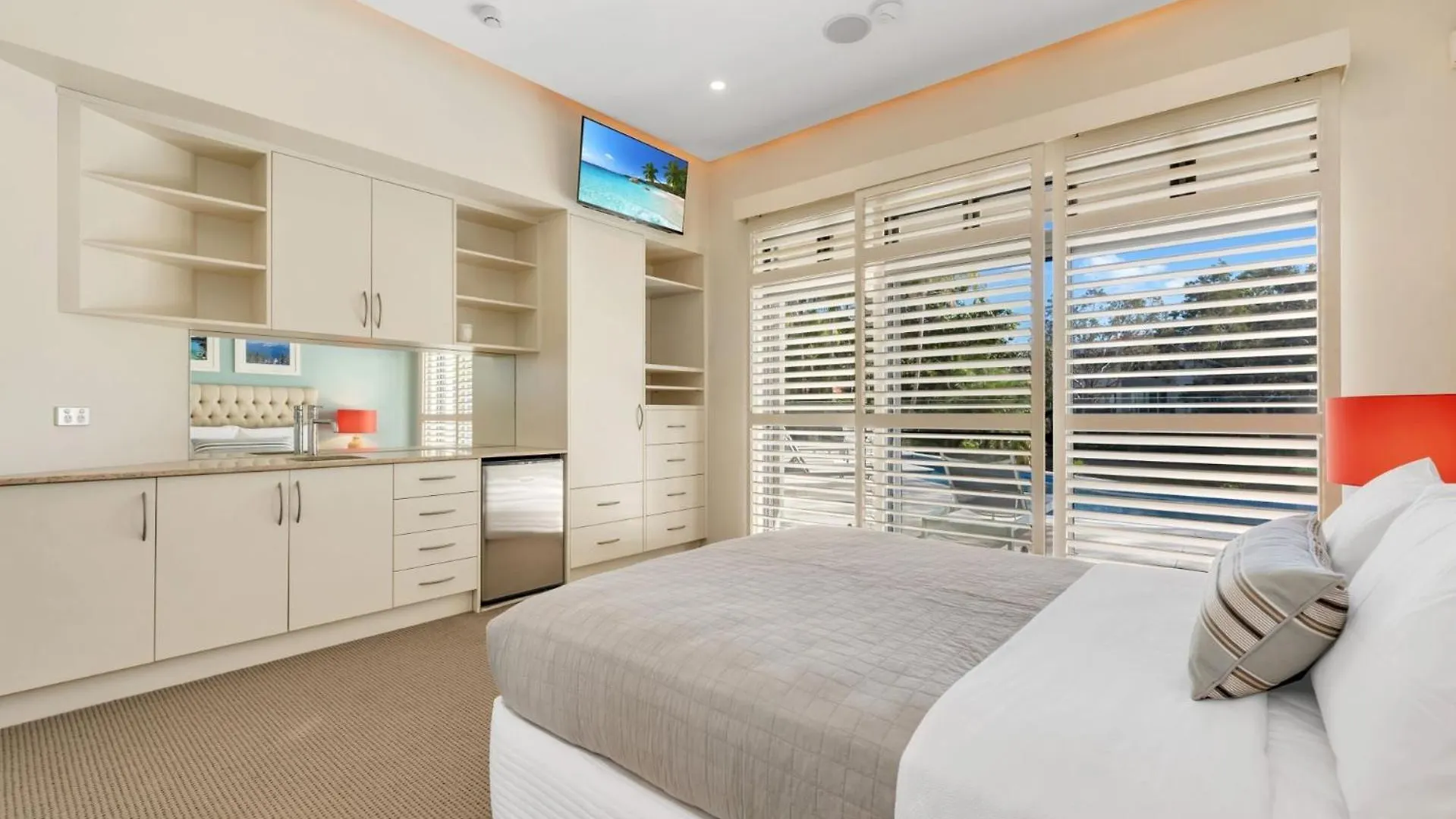 Holiday home Villa 8 The Lakes Yaroomba Australia