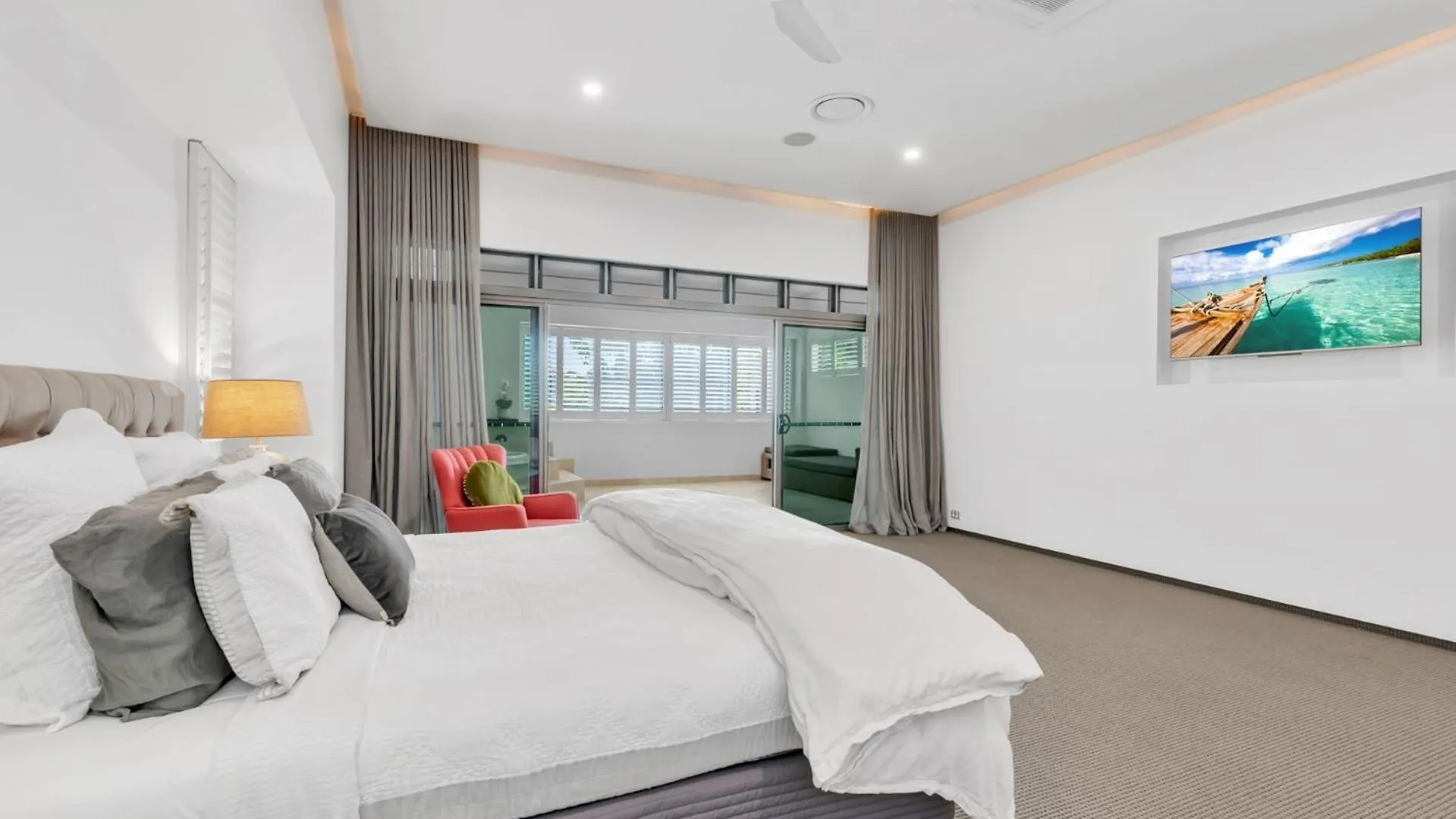 Villa 8 The Lakes Yaroomba Australia