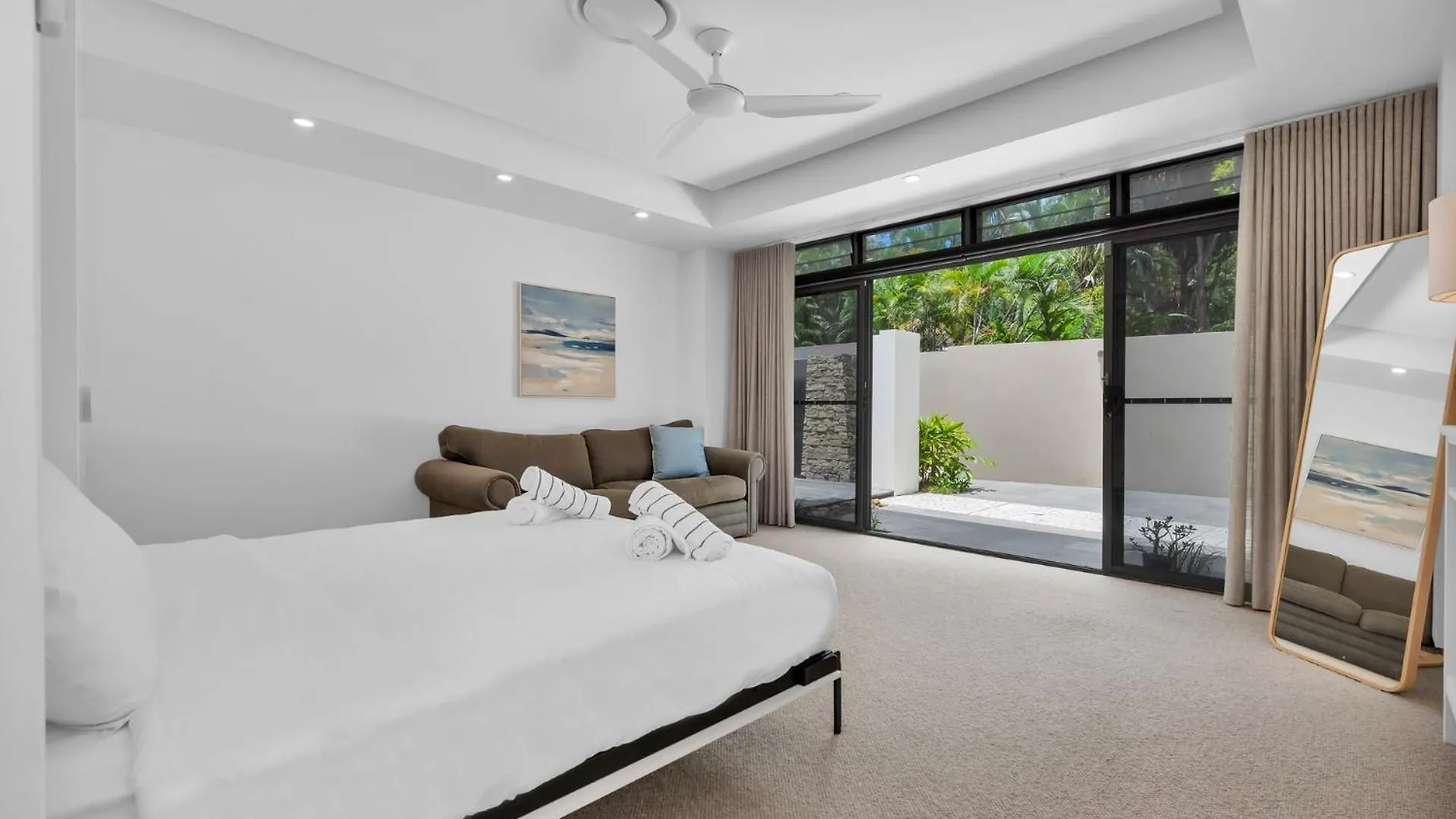 Villa 8 The Lakes Yaroomba 0*,  Australia